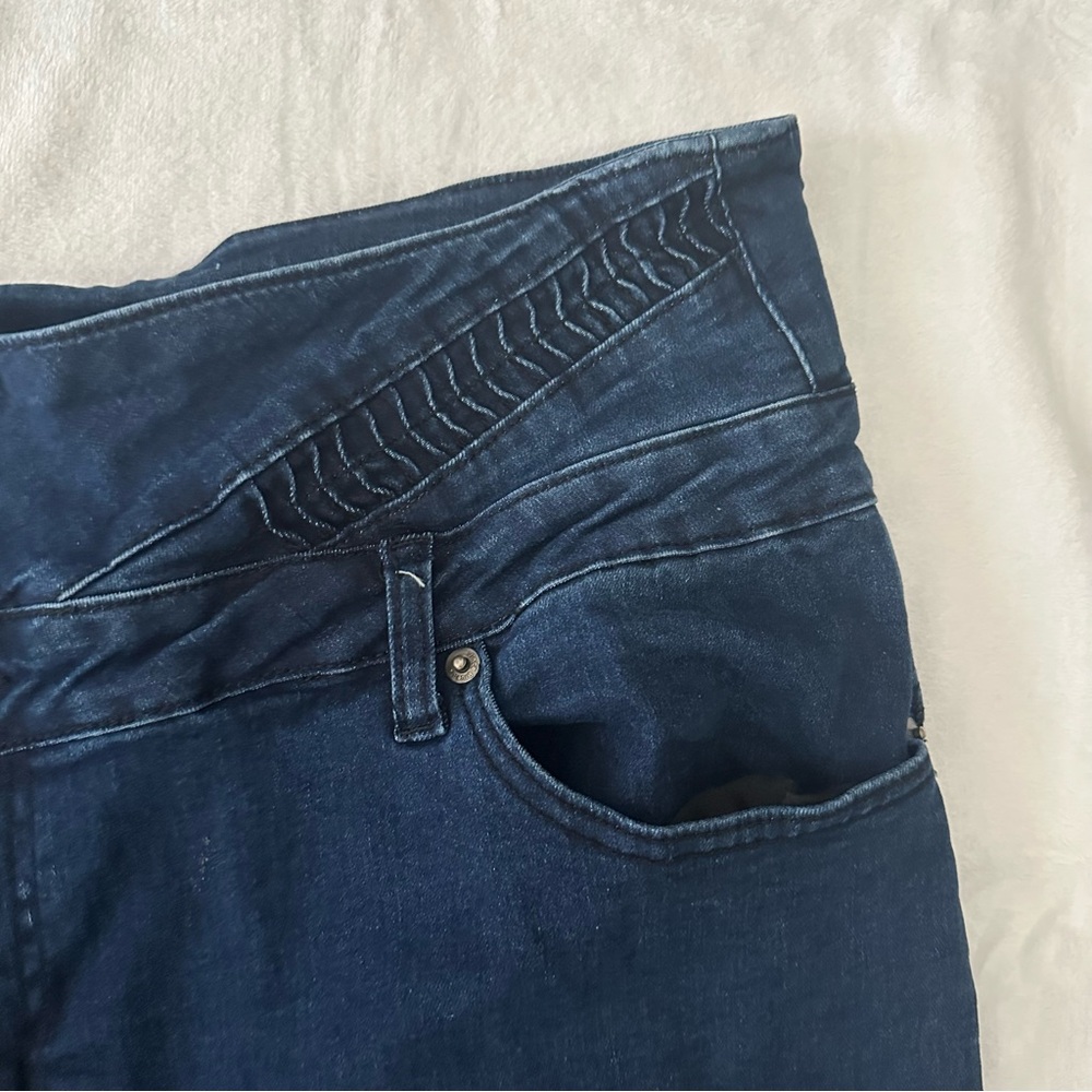 Classic High Rise Women's Jeans in Deep Blue - Picture 4 of 12